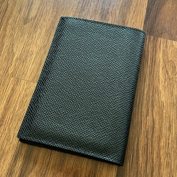 Passport cover - Picture 4 of 4